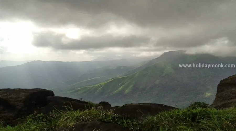 Murukannu gudda trekking, Tishina Homestay Sakaleshpur Hassan, Book Best Stays in Sakaleshpura at Best Price , Low-cost Luxury home stays with Food and Accommodation