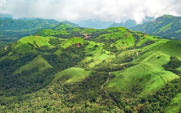 Devaramane Tishina Homestay Sakaleshpur Hassan, Book Best Stays in Sakaleshpura at Best Price , Low-cost Luxury home stays with Food and Accommodation