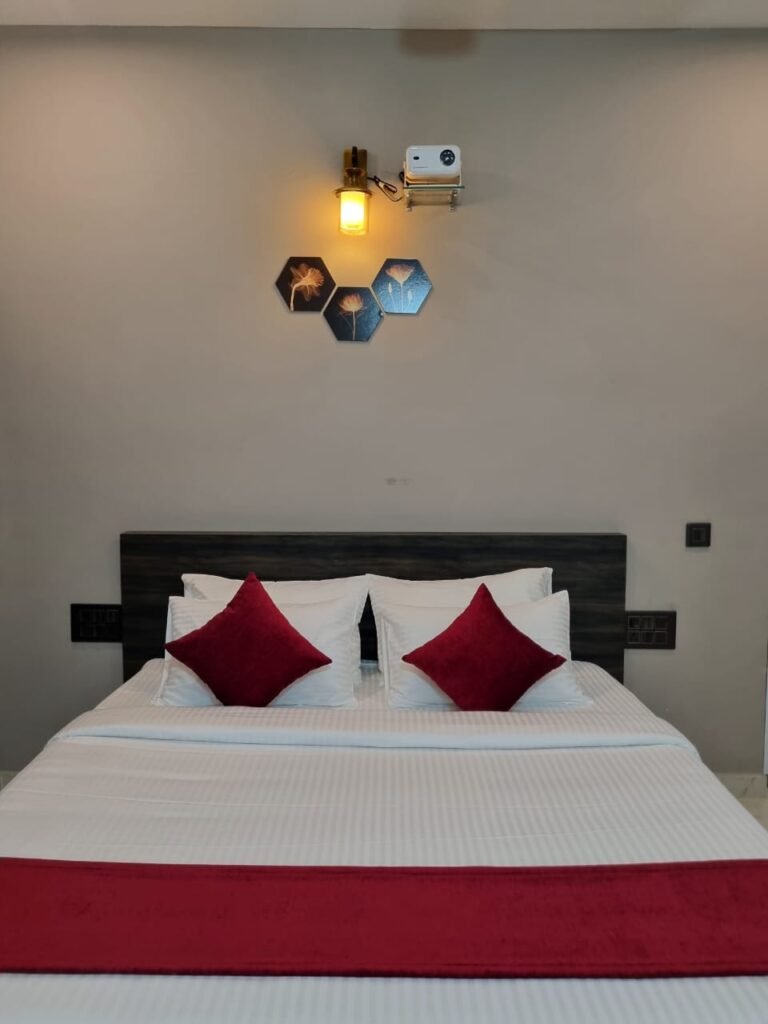 Tishina Homestay Sakaleshpur Hassan, Book Best Stays in Sakaleshpura at Best Price , Low-cost Luxury home stays with Food and Accommodation